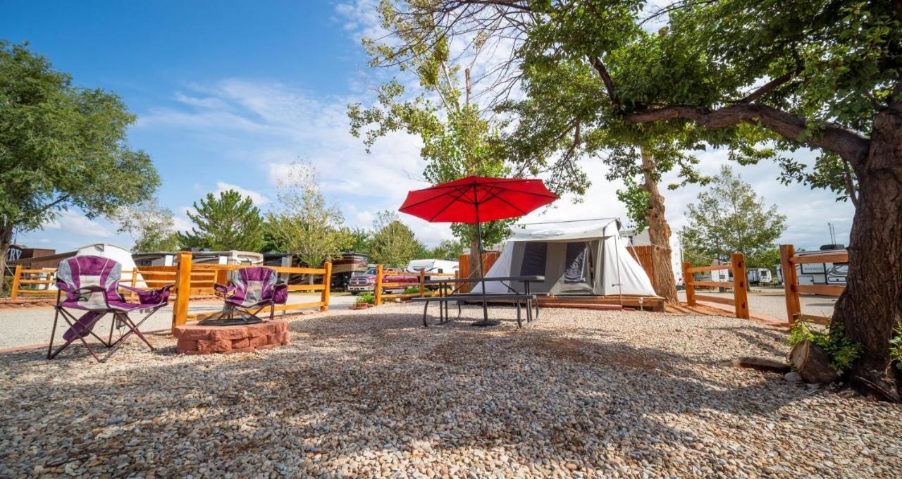 Funstays Glamping Setup Tent In Rv Park #2 Ok-T2 Moab Εξωτερικό φωτογραφία